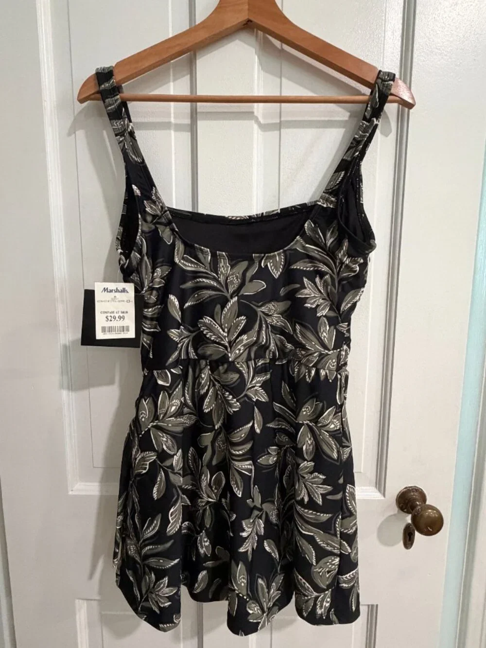 NWT Ellen Tracy Size 10 Bathing Suit Top